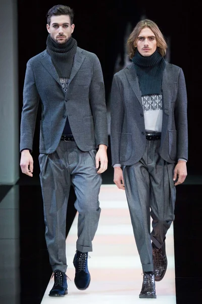 Look 14
